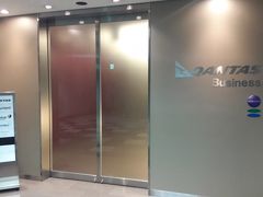 カンタスビジネスラウンジにやてきました。
御トイレも綺麗で良かったですがこちらも閉店まじかでした。