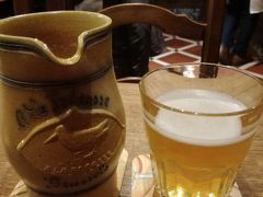 二軒目。
これまた8年ぶりのA la Becasse。
Lambic Blanc!