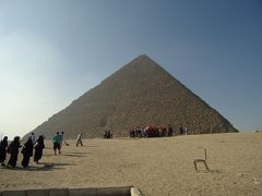 まずはドド～ンとクフ王のピラミッド！
