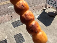 高山駅に到着
駅舎が新しくなってました。

高山といったら甘くないみたらし団子