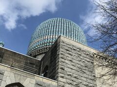 ペトロハブロフスク要塞に行く前に・・・絶対立ち寄りたかったモスク！
ロシアでわざわざモスクに行かずとも…という気もしますが、イスラム美術好きなので。