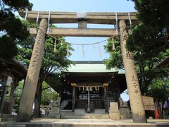 源義経が必勝祈願をした神社にお参りしました。
本殿まではかなりの階段を上りました。