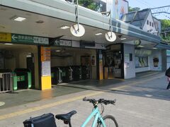 ◆2駅目 7:29「原宿駅」

この駅には空いている時間帯に来たかったので外回り（時計周り）にしました。まだ人が少なかったので堂々と写真を撮る事ができました。