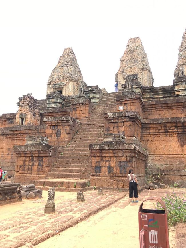 Pre Rup<br />ピラミッド形式の遺跡です。<br />上まで登れます（結構急なので靴がいいですよ）