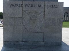 World War Ⅱ Memorial

沢山の人がいました。
