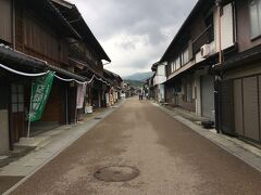 「なだらかで優しい恵那山と岩村城跡のある城山に抱かれた岩村の町。遠く戦国時代から江戸、明治、大正、昭和と古き良き時代の変遷を楽しむことが出来ます。そして美味しい水と豊潤な土地から生まれた食がたくさんあるのも岩村です。」
観光マップから引用