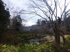 春風萬里荘
北大路魯山人が住居としていたものを、昭和40年に北鎌倉から移築しました。