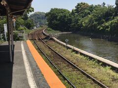 弁天島を出発して、２時間あまり。11時過ぎに、天竜浜名湖鉄道の浜名湖佐久米駅に到着。