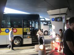 たった4ユーロで空港到着 ? presso Terravision Bus Fiumicino Airport.