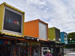 震災後、色とりどりのコンテナで作られた仮設のショッピングモール「リ・スタート」。2017年の夏に営業終了と聞いていたが、なぜか元気に営業していた。