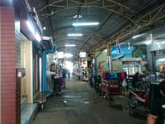 5/1(Tue)
Tha Sadet Market
(ターサデットマーケット) ＠ノンカイ

Google Map
17°53'08.1"N 102°44'50.4"E