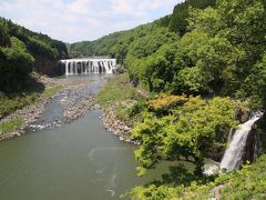 沈堕の瀧

右側の瀧が雌滝です。