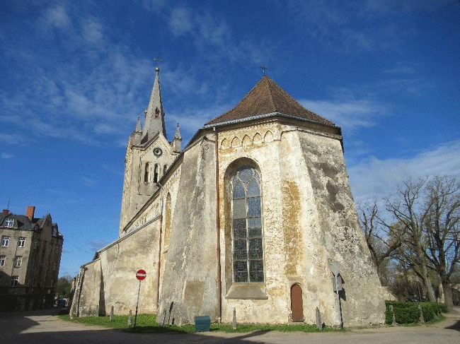 　田舎町ではあるが、ガイドブックで2ページくらいの紹介はしている程度の観光要素はある。ということで、1時間半ほど徒歩観光をした。<br /><br />＠毎度おなじみ観光写真1枚