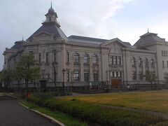 神社から歩くこと数分。新潟市歴史博物館。
市庁舎の復元かな。なかなか立派な建物です。
新潟の歴史がよくわかる博物館です。