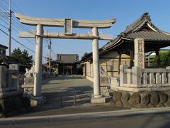 渋谷神社。鳥居などが新しかったです。