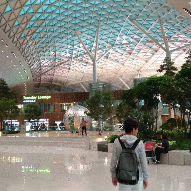 そうそう、ここが仁川新第２ターミナル。開放感バッチリ！<br />