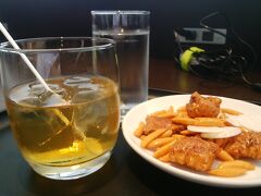 5月2日(水)
50000W払って、最終便からお昼便に変更しました。
当初は会社帰り予定だったんですが、代休消化が必要なのでこの日に持って来たんです。
なので、少しは那覇で楽しめるかな～。

午前中からマッカラン飲んでるし。