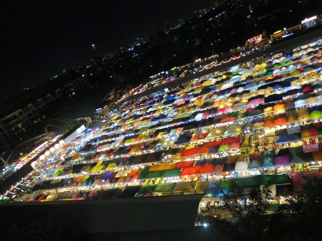 絶景かな絶景かな<br />お友達も喜んでくれて良かった♪<br />ナイトマーケットは大したこと無いんですけど（笑）