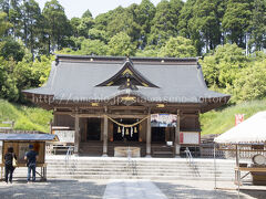 そして、もう一箇所。
都農神社、
こちらもシンプルで綺麗な神社。