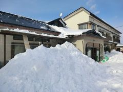 14:15
鹿角から1時間5分。
赤坂田に戻りました。

民宿赤坂田・和室8畳1泊2食付き‥平日6700円。
※直接電話して予約しました。