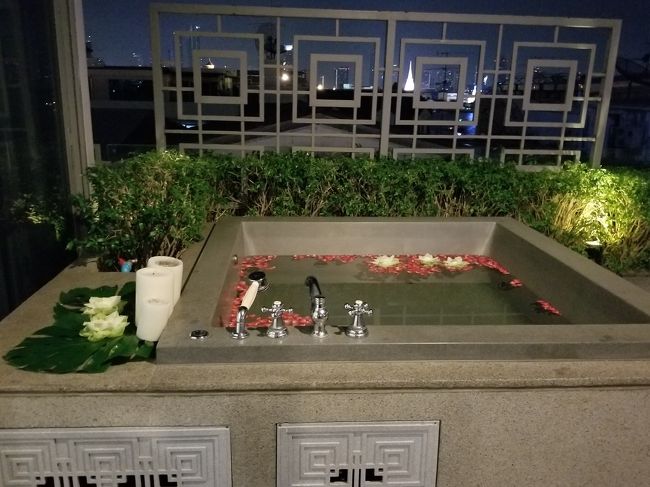 ロウソクも用意されています。<br /><br />翌日には撤収されてましたが、言えば準備してくれるようです。