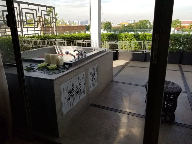 周りからはジャグジーは見えないと思います。