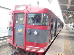 観光列車ろくもんで長野駅に到着した後どうするかはぎりぎりまで決めていませんでした。上田城も頭をよぎったのですが、３０年近く前に一度来ていたし。
でも、後押しとなったのは、ろくもん号の特典で軽井沢-長野間の一日フリー乗車券が付いていたことでした。

というわけでしなの鉄道の普通電車でおよそ４５分の上田駅まで戻ってきました。