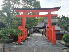 次は玉津島神社へ。
古くから和歌の神様として多くの万葉人の信仰を集めてきた神社だとか。
