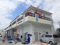 ランチは都屋漁港に戻って海人（うみんちゅ）食堂