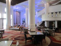 ヤンゴンには一泊した。宿泊したのはローズガーデンホテル。ちょうど結婚式が行われていた。