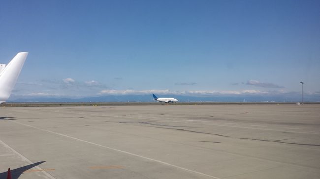 搭乗口に止まる時何気に外を見たら、Dream Lifterが見えました。<br />着陸するところ見たかった！