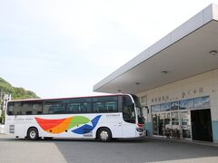 関門トンネルを越え、山口県に入って最初に寄った村田蒲鉾下関店

基本的に土産は買わない人なので、試食のみ・・・
立ち寄り時間が長いので、表を散策
