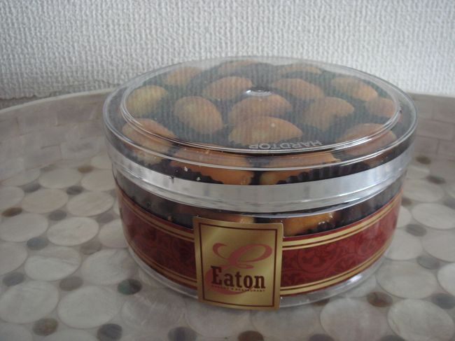 パイナップルケーキです。<br />バターの香りが強いです。