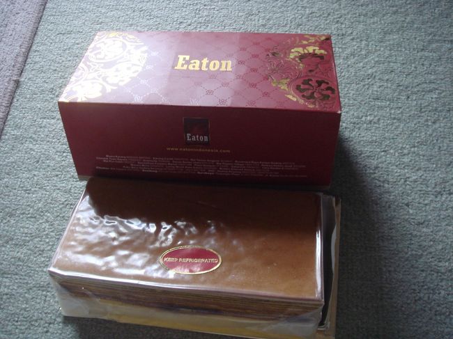 Layer Cake です。日持ちしません。<br />2週間で食べ切ります。