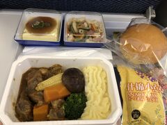 帰りの機内食。ANAの国際線は初めて。