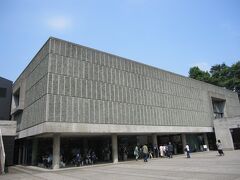 東京国立博物館から国立西洋美術館へ。
こちらも『国際博物館の日』で常設展は無料でした。