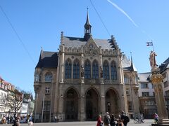 Rathaus（市庁舎）