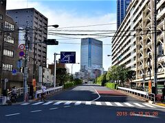 北方面の第一京浜（国道15号）や京急、新幹線、山手線が交差する八ツ山橋方面を見ました。

この八ツ山橋は昔の映画ゴジラの上陸地点としても有名な場所。