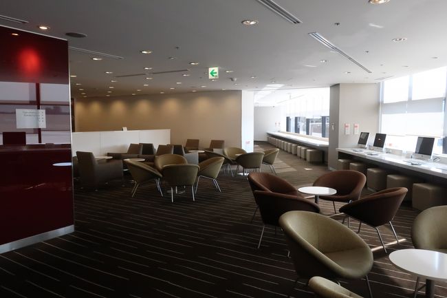 ラウンジ内お客さん0<br /><br />カンタス便まで少し時間があるとはいえ、分かりにくい場所にあることも原因なのでしょうか。