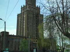 再び科学アカデミーの前を通って…