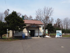 ほぼ同じようなタイミングで新十津川駅に到着
いつの間にか撮影用のパネルができていて観光地化されてます
