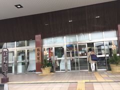 まずは指宿駅のほうへ行って見ましたが、
商店街はシャッターが閉まっており寂しい感じ。
