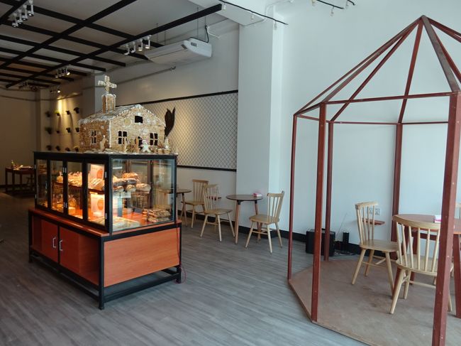 イートインコーナーがありました。