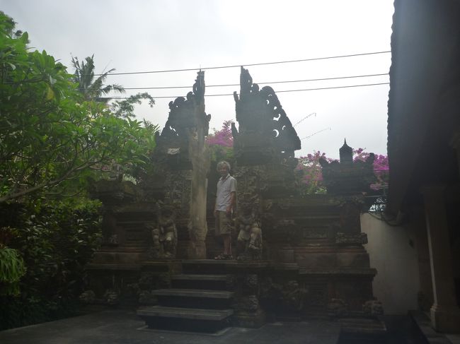 ホテル内のお寺