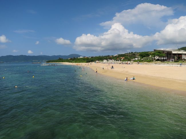 フサキビーチに来ました。リゾートホテルに泊まって、ゆっくりビーチを楽しむのもいいですよね。