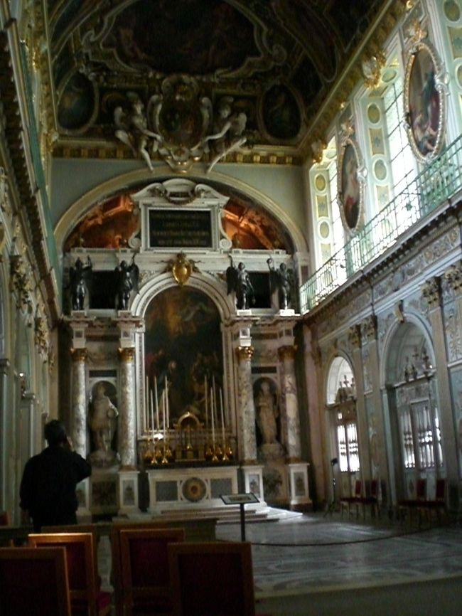 聖堂も備えています。