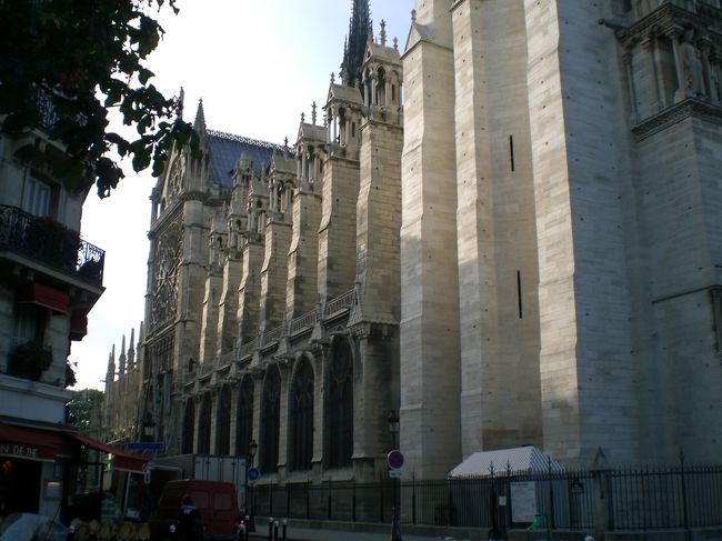 最終日は飛行機の時間まで最後の街歩きです。