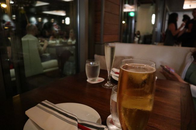 予約なしではデッキは無理でした。