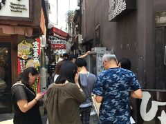 15秒で裏に回れば

「あれ～、この行列は マジですか？」