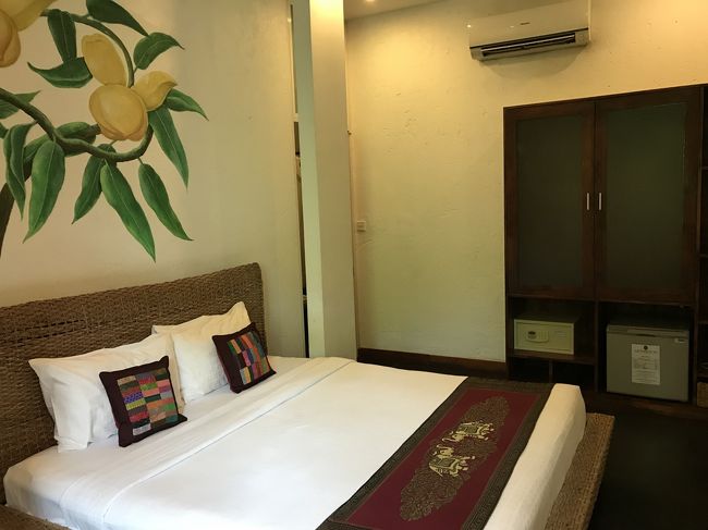 モンスーンブティックホテル。<br />繁華街に近いので夜はうるさいです・・・<br /><br />ただし立地は抜群。川沿にも近いし、コンビニも近いし、スタッフも親切。